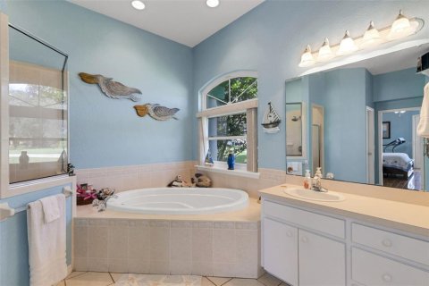 House in Lakeland, Florida 3 bedrooms, 197.79 sq.m. № 1904420 - photo 8