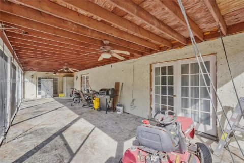 Casa en venta en Boynton Beach, Florida, 4 dormitorios, 159.33 m2 № 1984721 - foto 28