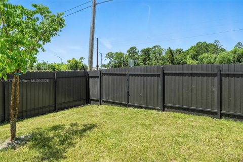 Villa ou maison à vendre à Cape Coral, Floride: 3 chambres, 166.57 m2 № 1966498 - photo 27