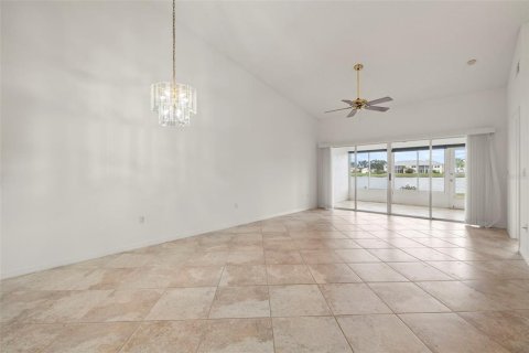 House in Bradenton, Florida 2 bedrooms, 121.14 sq.m. № 1886739 - photo 3