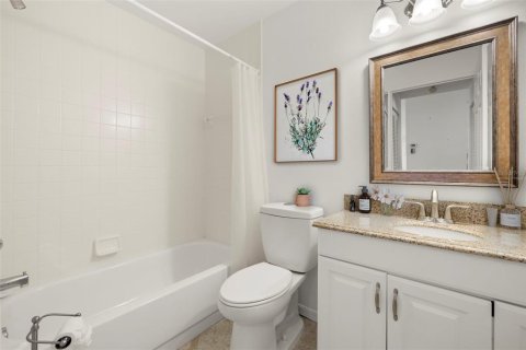 House in Bradenton, Florida 2 bedrooms, 121.14 sq.m. № 1886739 - photo 19