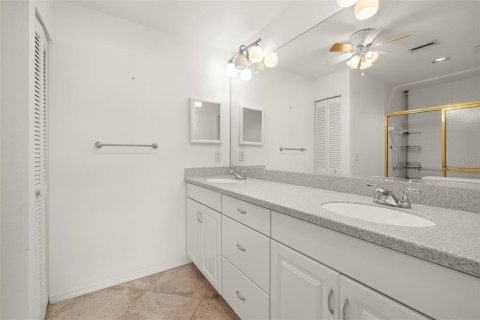 House in Bradenton, Florida 2 bedrooms, 121.14 sq.m. № 1886739 - photo 16