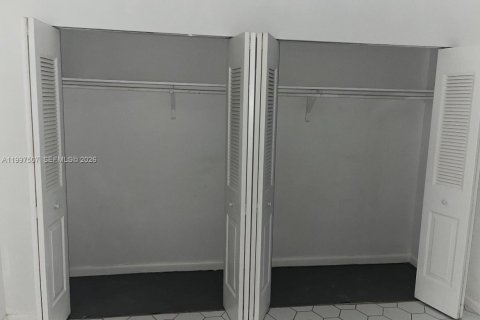 Copropriété à louer à West Palm Beach, Floride: 1 chambre, 54.35 m2 № 2059500 - photo 17