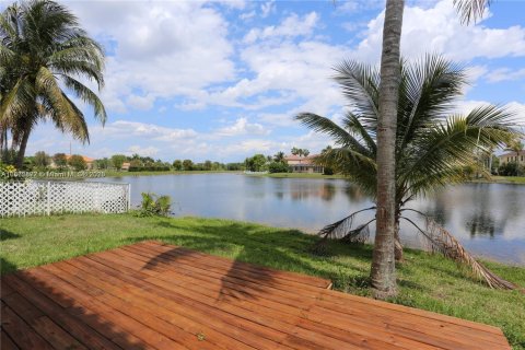 Casa en Miramar, Florida 4 dormitorios, 173.63 m2 № 2059985