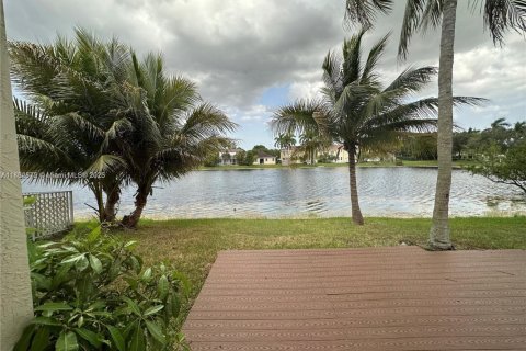 Casa en alquiler en Miramar, Florida, 4 dormitorios, 173.63 m2 № 2059985 - foto 25