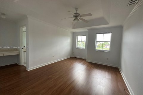 Casa en alquiler en Miramar, Florida, 4 dormitorios, 173.63 m2 № 2059985 - foto 13