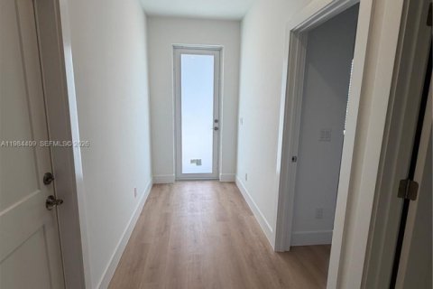 Casa en alquiler en Lehigh Acres, Florida, 3 dormitorios № 2047829 - foto 10