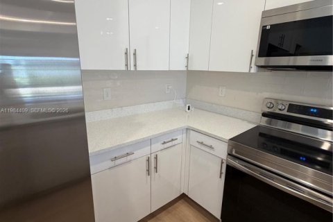 Casa en alquiler en Lehigh Acres, Florida, 3 dormitorios № 2047829 - foto 27