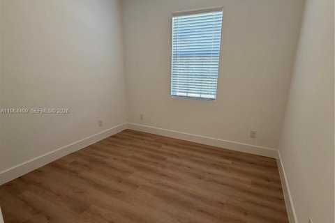 Casa en alquiler en Lehigh Acres, Florida, 3 dormitorios № 2047829 - foto 23