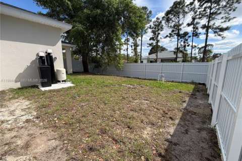 Casa en alquiler en Lehigh Acres, Florida, 3 dormitorios № 2047829 - foto 8