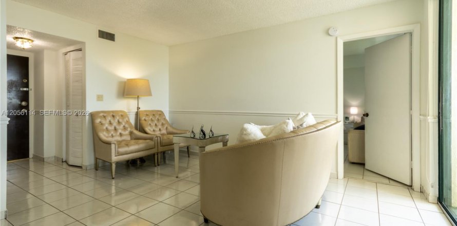 Condo in Miami, Florida, 2 bedrooms № 2248766