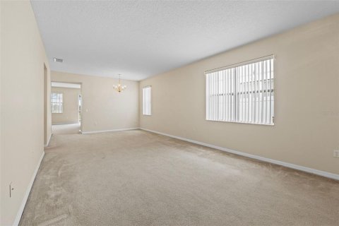 House in Davenport, Florida 4 bedrooms, 182.09 sq.m. № 1555098 - photo 6