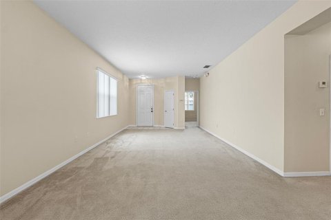 House in Davenport, Florida 4 bedrooms, 182.09 sq.m. № 1555098 - photo 8