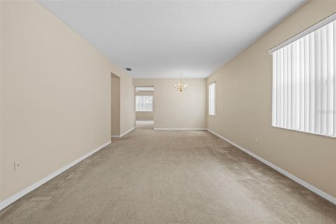 House in Davenport, Florida 4 bedrooms, 182.09 sq.m. № 1555098 - photo 5