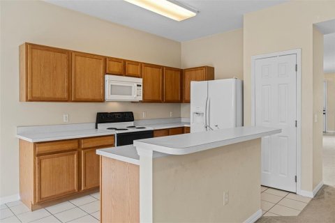 House in Davenport, Florida 4 bedrooms, 182.09 sq.m. № 1555098 - photo 10