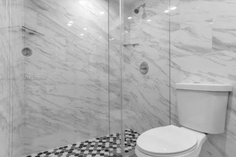 Copropriété à louer à Sunny Isles Beach, Floride: 38.09 m2 № 2029215 - photo 9