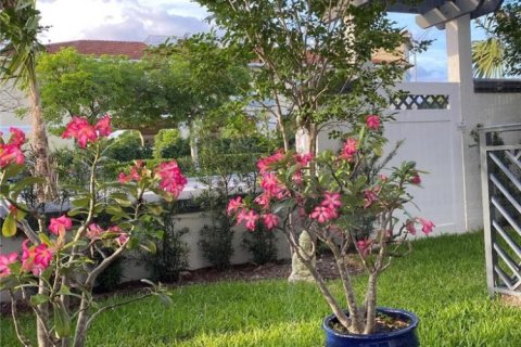 Adosado en alquiler en Pompano Beach, Florida, 3 dormitorios, 199.18 m2 № 1151455 - foto 1