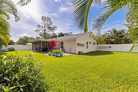 House in Saint Petersburg, Florida 3 bedrooms, 152.36 sq.m. № 2201246 - photo 30