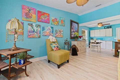 House in Saint Petersburg, Florida 3 bedrooms, 152.36 sq.m. № 2201246 - photo 10