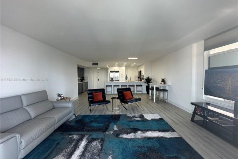 Condominio en venta en Hollywood, Florida, 2 dormitorios, 123.84 m2 № 1861000 - foto 15