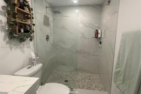 Condominio en venta en Hollywood, Florida, 2 dormitorios, 123.84 m2 № 1861000 - foto 28