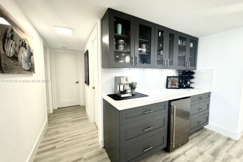 Condominio en venta en Hollywood, Florida, 2 dormitorios, 123.84 m2 № 1861000 - foto 19