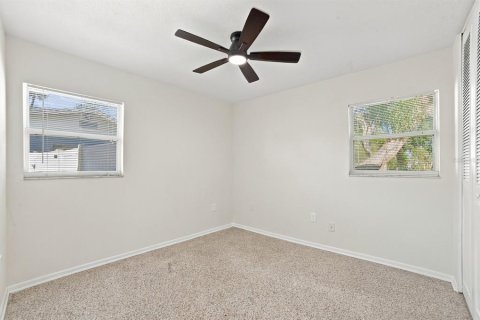 Villa ou maison à louer à Orlando, Floride: 3 chambres, 110.93 m2 № 2406596 - photo 16