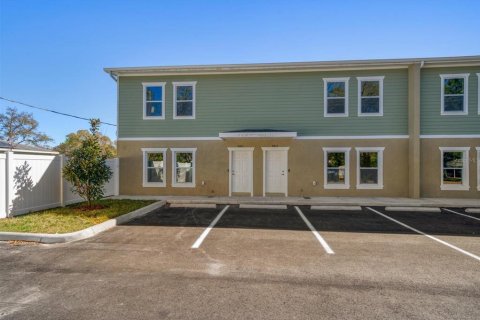 Touwnhouse à Tampa, Floride 3 chambres, 167.22 m2 № 2430642