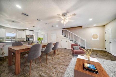 Touwnhouse à louer à Tampa, Floride: 3 chambres, 167.22 m2 № 2430642 - photo 3