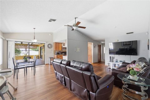 Villa ou maison à vendre à Spring Hill, Floride: 3 chambres, 164.81 m2 № 2120939 - photo 23
