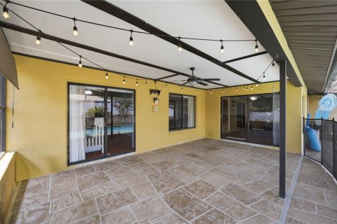 Villa ou maison à vendre à Spring Hill, Floride: 3 chambres, 164.81 m2 № 2120939 - photo 8