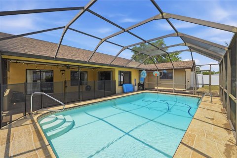 Villa ou maison à vendre à Spring Hill, Floride: 3 chambres, 164.81 m2 № 2120939 - photo 6