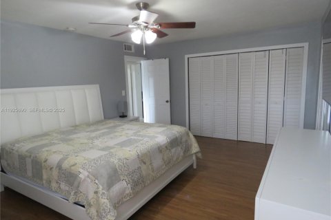 Appartement à louer à North Miami, Floride: 2 chambres, 116.13 m2 № 2039113 - photo 10
