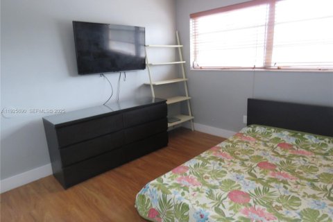 Appartement à louer à North Miami, Floride: 2 chambres, 116.13 m2 № 2039113 - photo 14