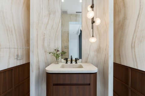 Villa ou maison à vendre à Miami Beach, Floride: 6 chambres, 526.01 m2 № 1748712 - photo 8