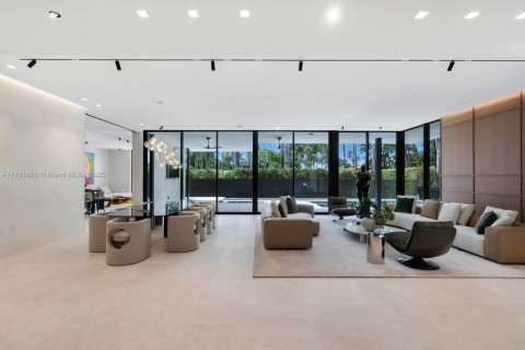 Villa ou maison à vendre à Miami Beach, Floride: 6 chambres, 526.01 m2 № 1748712 - photo 3