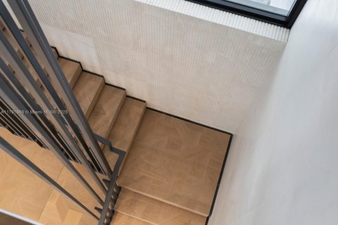 Villa ou maison à vendre à Miami Beach, Floride: 6 chambres, 526.01 m2 № 1748712 - photo 27