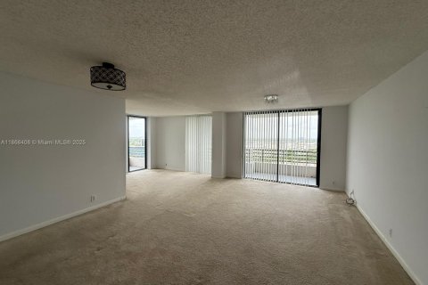 Copropriété à vendre à Aventura, Floride: 2 chambres, 118.08 m2 № 1979271 - photo 4