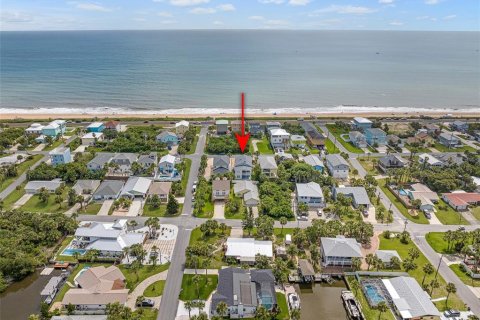House in Flagler Beach, Florida 3 bedrooms, 248.51 sq.m. № 1787353 - photo 2