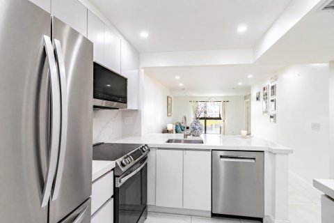Condominio en venta en Sunrise, Florida, 2 dormitorios, 75.25 m2 № 2192258 - foto 6