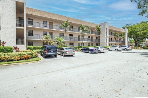 Condominio en Sunrise, Florida, 2 dormitorios № 2192258