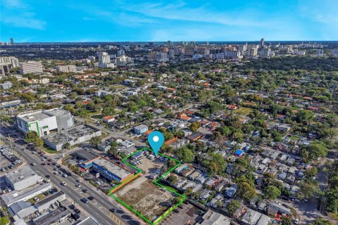 Commercial property in Coral Gables, Florida № 1887967 - photo 10