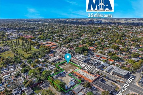 Commercial property in Coral Gables, Florida № 1887967 - photo 3