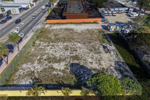 Commercial property in Coral Gables, Florida № 1887967 - photo 18