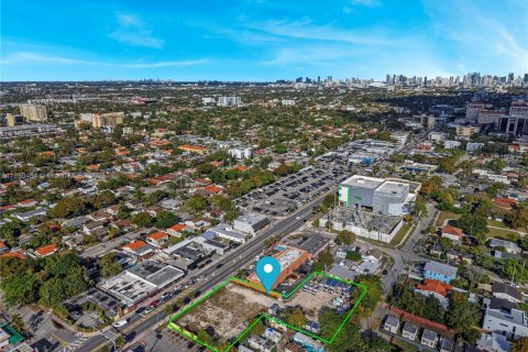 Commercial property in Coral Gables, Florida № 1887967 - photo 5
