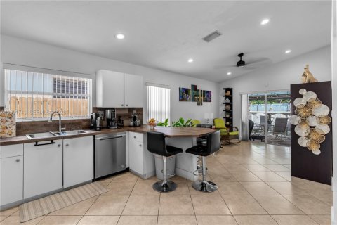 Villa ou maison à vendre à Homestead, Floride: 4 chambres, 152.73 m2 № 2055579 - photo 4