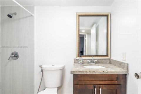 Condo in Sunrise, Florida, 2 bedrooms  № 2068232 - photo 13