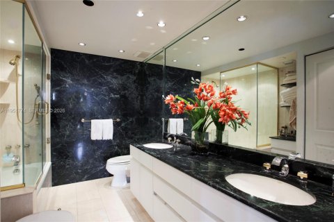 Condominio en venta en Aventura, Florida, 2 dormitorios, 176.89 m2 № 2006504 - foto 15