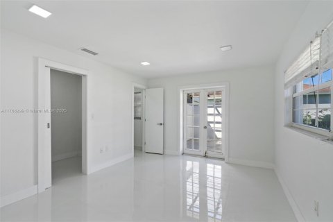 House in Fort Myers, Florida 3 bedrooms № 1867939 - photo 22