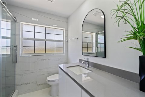 House in Fort Myers, Florida 3 bedrooms № 1867939 - photo 20